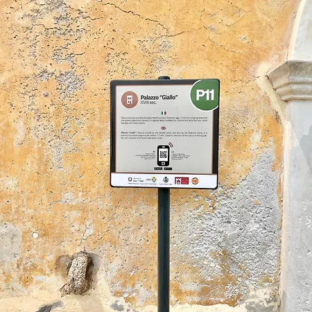 게스트하우스 Palazzo Giallo, Nel Centro Storico Nel Cuore Del Pollino