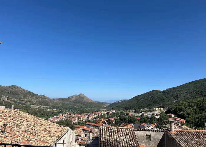 Palazzo Giallo * מוראנו קלאברו