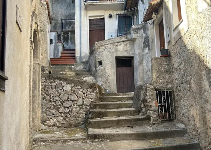 בית הארחה Palazzo Giallo *